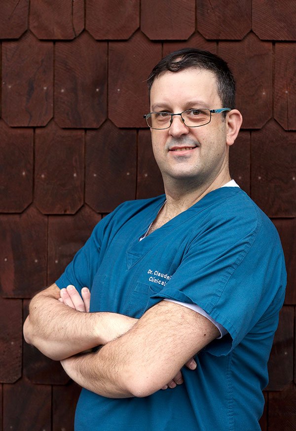 Dr.-Claudio-Menis